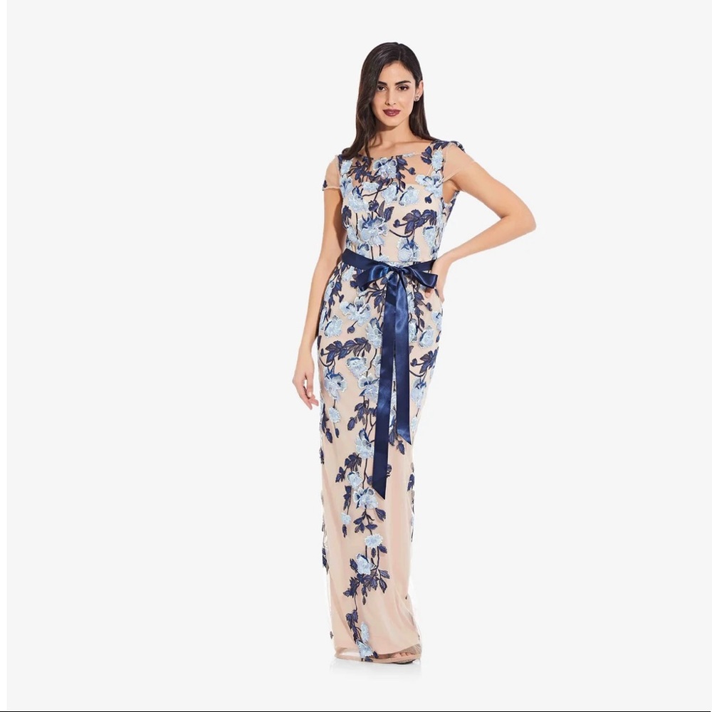 Adrianna Papell SHORT SLEEVE FLORAL EMBROIDERED GOWN Size 8